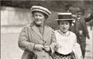 Clara Zetkin und Rosa Luxemburg 1910 (© frei)