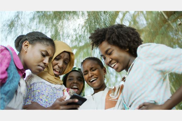 © Frida Marzouk - Strange Bird 2025